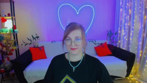 Alice online show from April 1, 5:10 pm