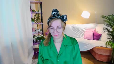 Alice online show from September 21, 10:30 am