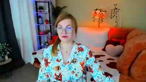 Alice online show from June 13, 12:04 pm