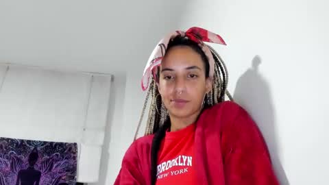 elizabeth  ju   online show from January 30, 1:33 am