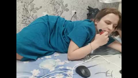 Yoyrgirlxx online show from April 6, 10:16 am