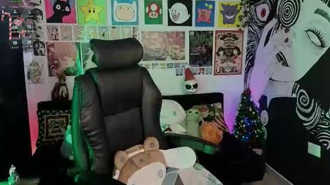    rawr   Anne Independent model      online show from December 15, 9:33 pm