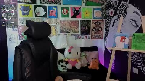    rawr   Anne Independent model      online show from March 20, 9:53 pm