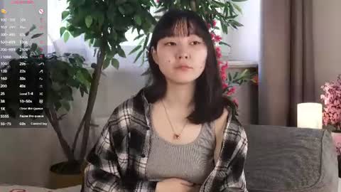 Yui online show from June 9, 3:44 pm
