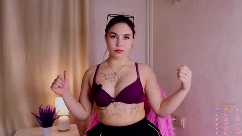 Amy Novak online show from November 30, 11:39 am