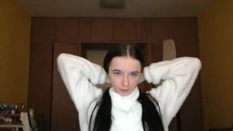 Yuliia online show from February 5, 11:36 am