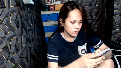 yumi online show from July 2, 1:36 am