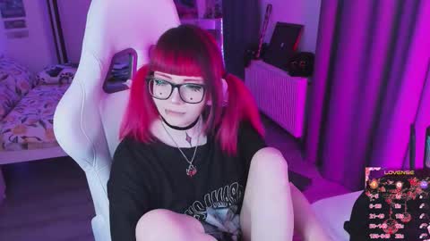 Yumi 3 online show from March 27, 6:42 pm