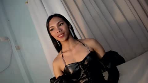 CALL ME YUMLEXX online show from July 1, 12:36 pm