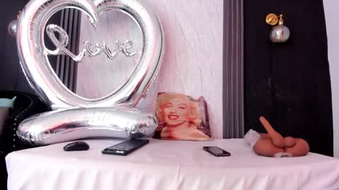 Yummyduo online show from May 8, 11:05 am