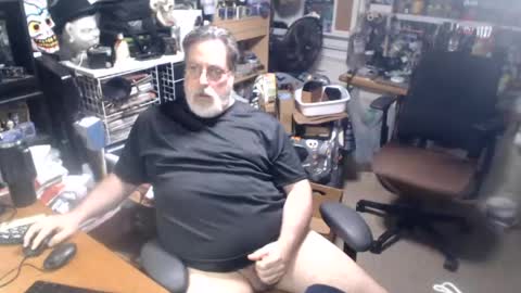 yummyflguy online show from August 3, 1:39 pm