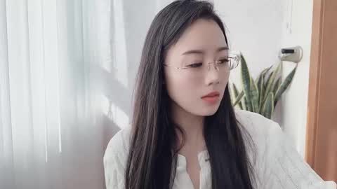 Snapshot of yuner0715 chatting on October 18, 4:49 am YunEr online show from October 18, 4:49 am