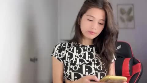 yuri online show from June 8, 1:23 pm