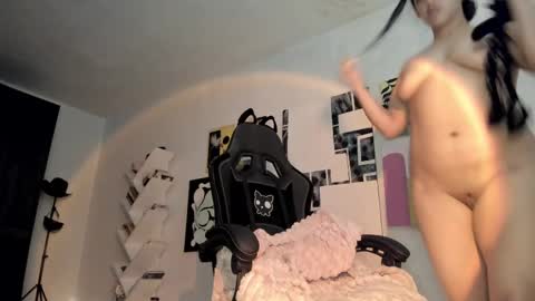 paola online show from September 12, 2:57 am