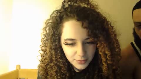 yusraxdamian online show from February 1, 2:14 pm