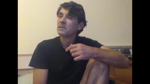 yvesstorm5 online show from January 4, 7:44 pm