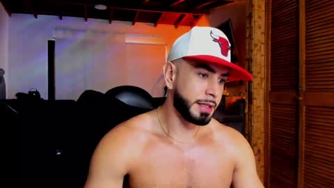 Zac  Jhordan online show from December 12, 2:11 pm