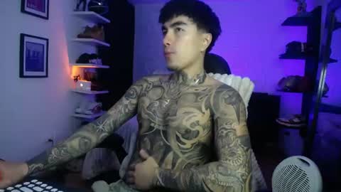 zac_muller1 online show from July 7, 5:31 am