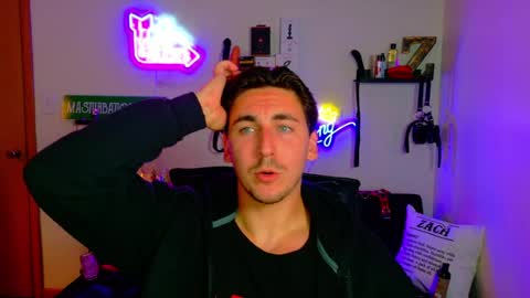 Zach Rhyder online show from June 30, 2:33 am