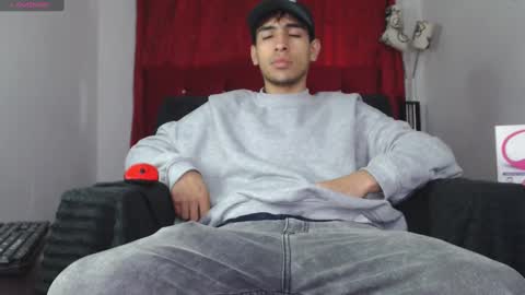 Snapshot of zack_xtreme chatting on March 9, 12:09 pm Xavi online show from March 9, 12:09 pm