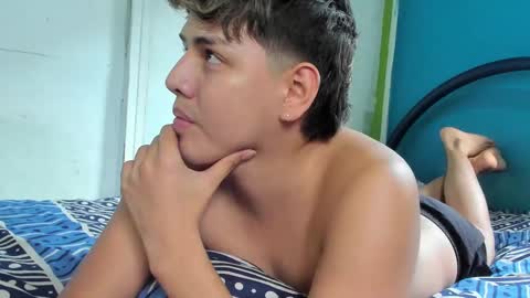 ZackMontiel07 online show from January 29, 10:11 pm