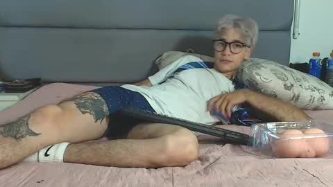 zack online show from March 4, 12:39 am