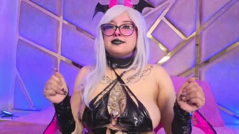   online show from April 8, 4:48 am