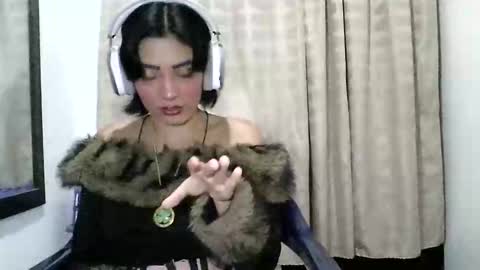 Zafiro online show from April 16, 12:55 am