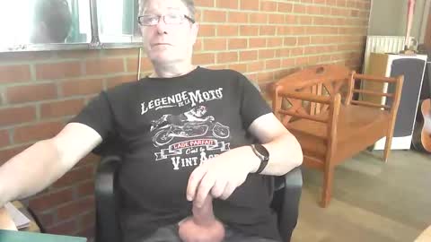 zalinger online show from May 2, 1:39 pm