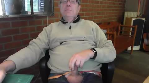 zalinger online show from May 10, 2:12 pm