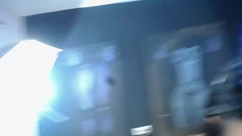 zalommee online show from April 18, 7:07 pm