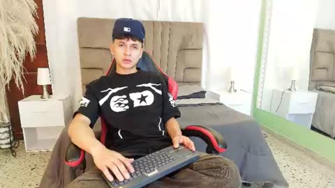 Samuel online show from July 23, 7:44 pm