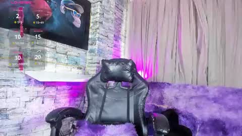 Zamara Kleii online show from June 26, 10:15 pm
