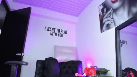 Snapshot of zamira_taylor chatting on February 26, 1:57 am zamira_taylor online show from February 26, 1:57 am