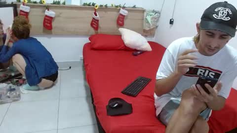 Zamu online show from December 17, 7:48 pm