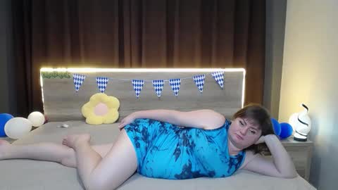 zannadreil online show from September 26, 7:00 pm