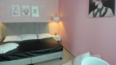 Zara Sweet  online show from March 17, 1:49 pm