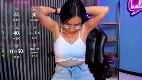  ZARA online show from February 21, 1:44 am