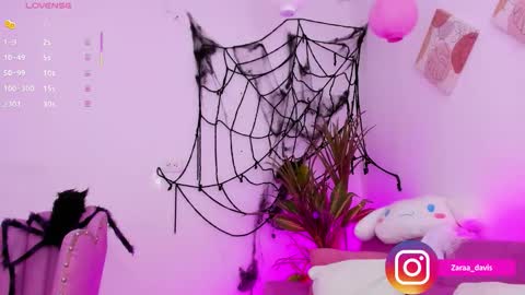 Zara online show from October 29, 9:15 pm