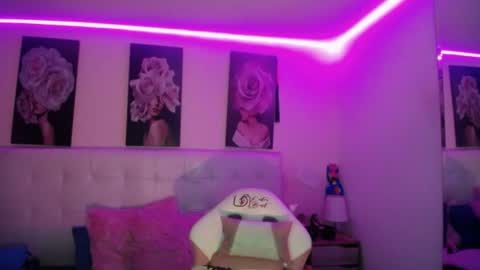 Zarah online show from June 12, 4:50 pm