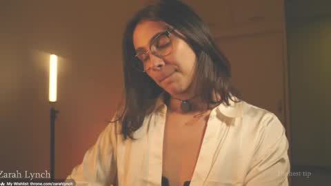 Miss Lynch   Next show  2911 online show from April 21, 1:42 am