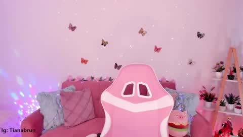 Zara online show from October 16, 11:32 am