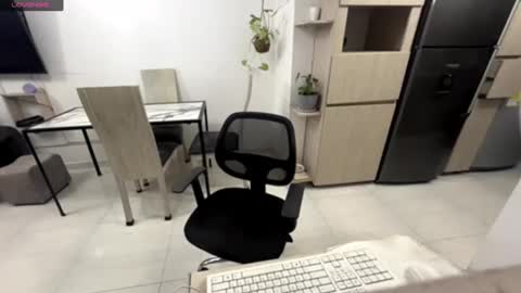 ZARAY CLOVER online show from February 13, 2:56 am