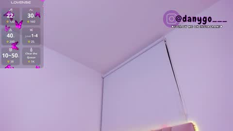 Snapshot of zarianaevanz chatting on October 5, 11:01 pm Zariana online show from October 5, 11:01 pm