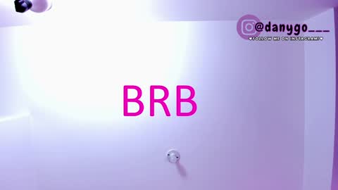 Snapshot of zarianaevanz chatting on February 1, 3:19 am Zariana online show from February 1, 3:19 am