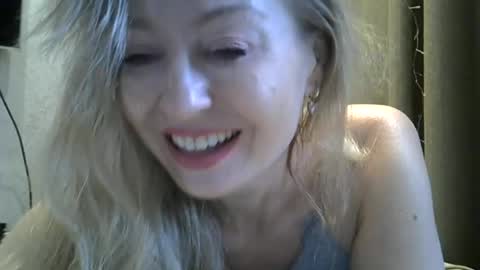 Zarina Swift online show from June 23, 4:09 am
