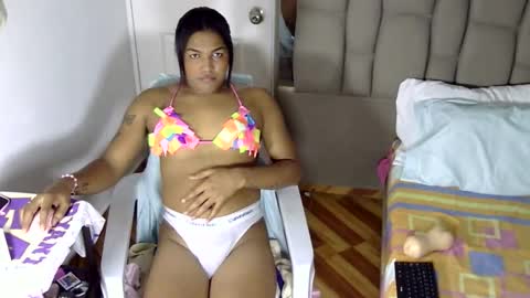 zaya_fox online show from April 22, 3:13 am