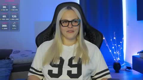 Zaya Izback -  online show from April 26, 3:31 pm