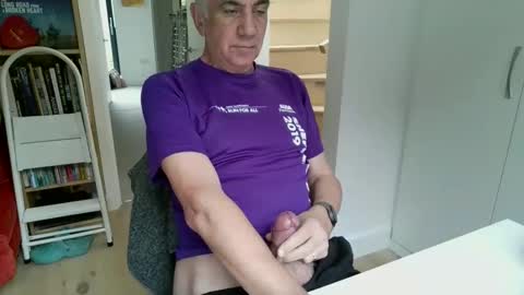 Snapshot of zeep16 chatting on October 17, 8:07 am zeep16 online show from October 17, 8:07 am