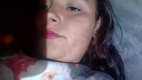 Snapshot of zellelajay2009 chatting on October 14, 9:56 am KENDAL Kaylee online show from October 14, 9:56 am